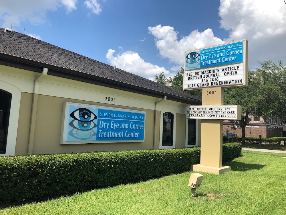 Dry Eye And Cornea Treatment Center