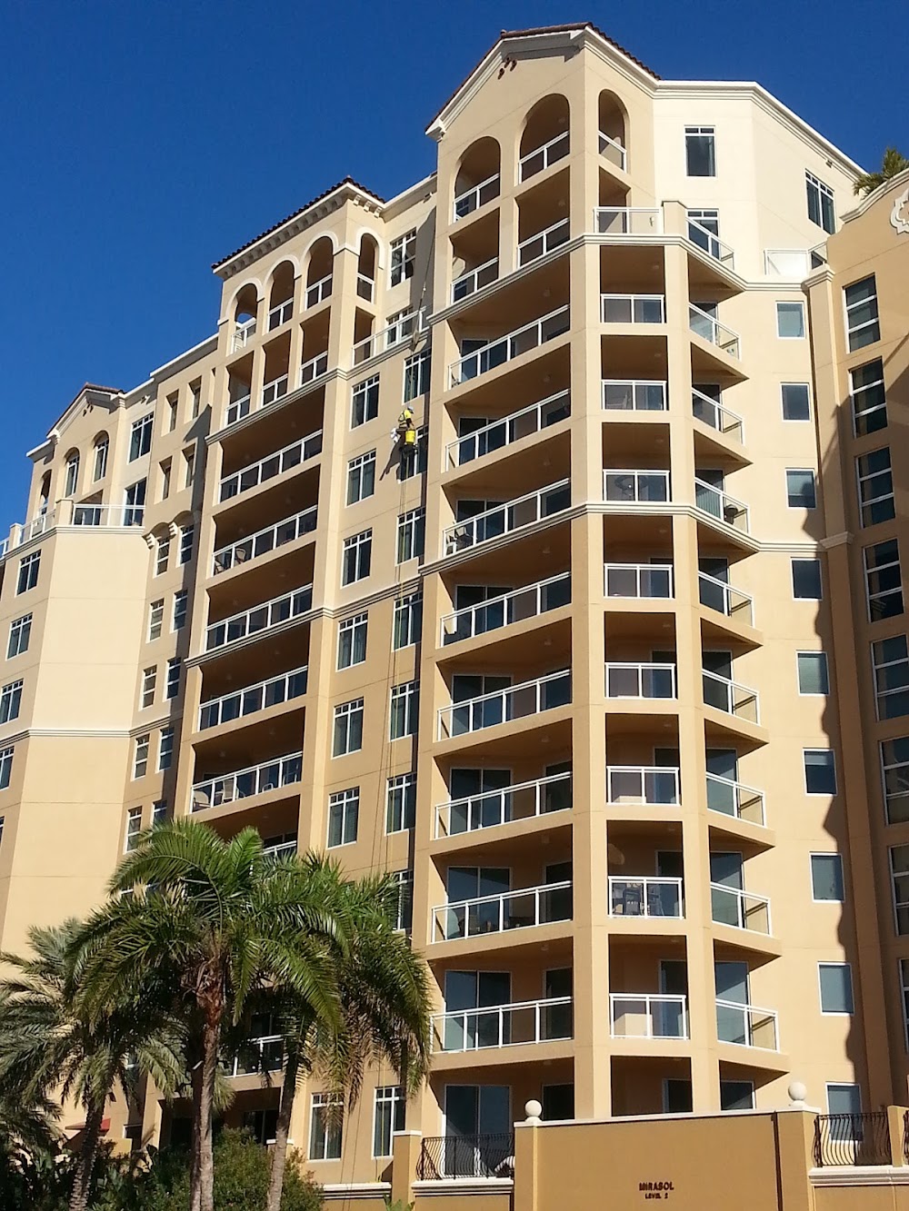 FINICKY: Window Cleaning & Pressure Cleaning