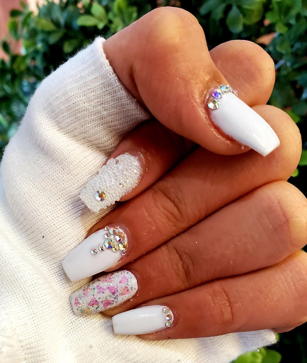 Heights Beauty Lounge