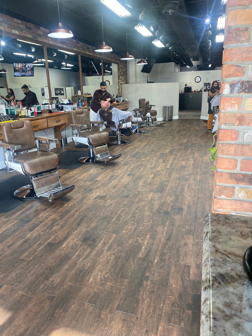 Heritage Club Barbershop & Salon