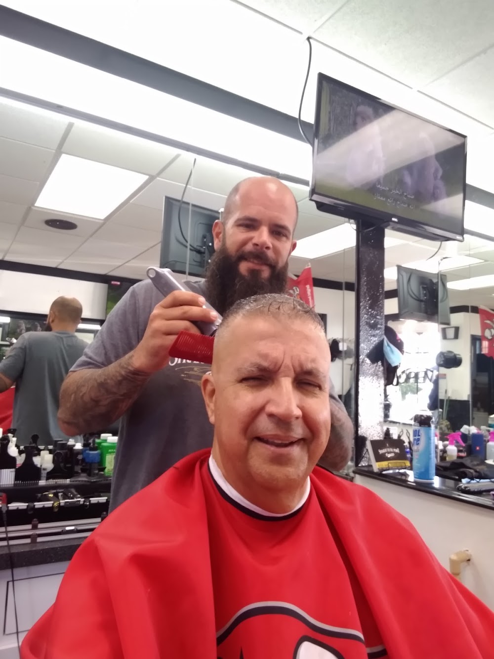 STRAIGHT TO THE POINT BARBERSHOP