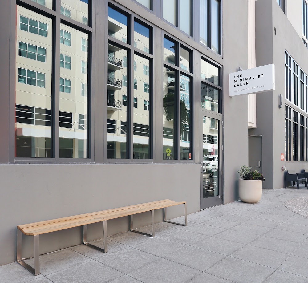 The Minimalist Salon