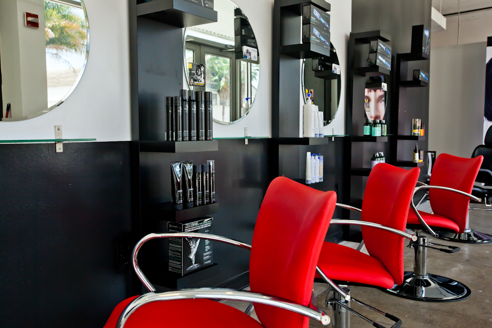 the salon 1.0 Paul Mitchell Focus Salon