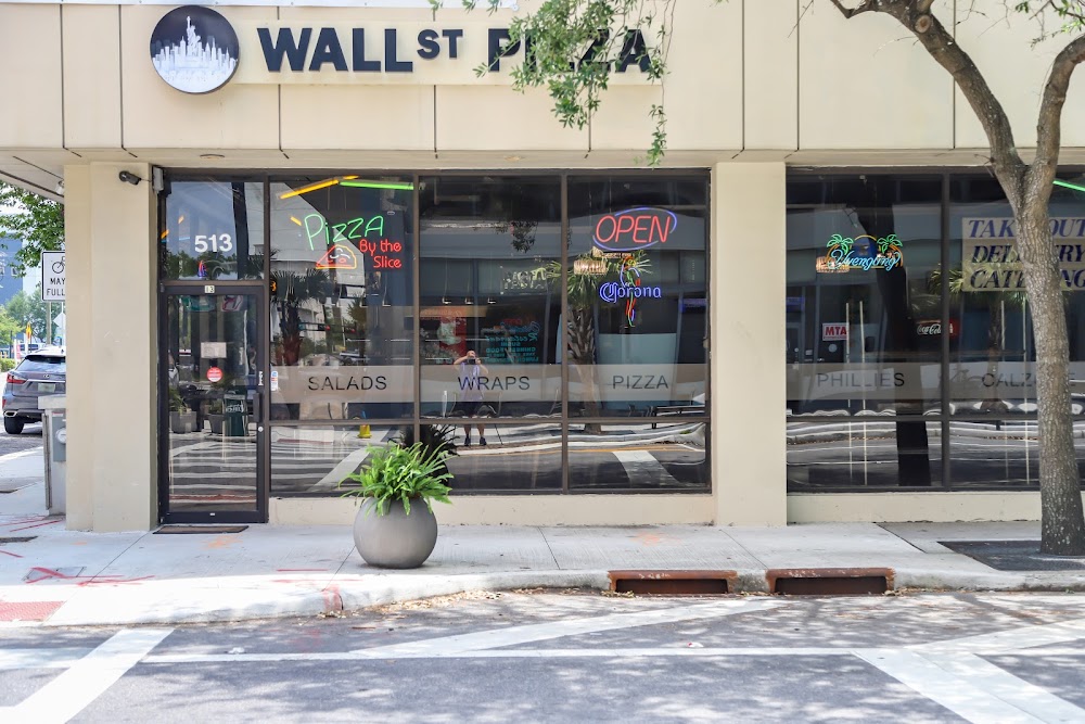 Wall St Pizza